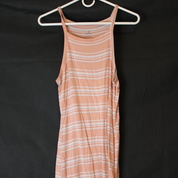 Decree Large Pink and White Sundress - Picture 2 of 4